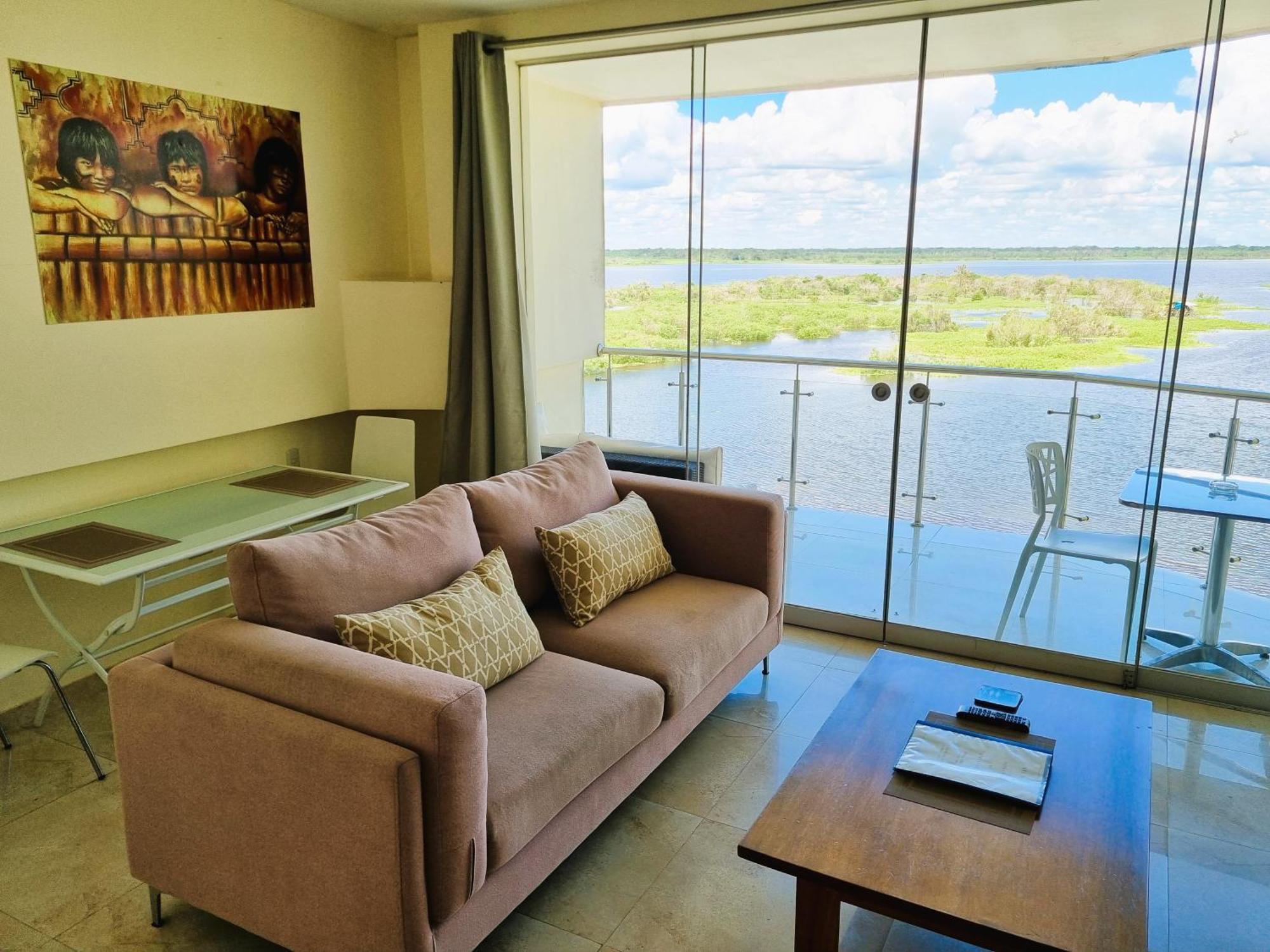Boulevard 251 Riverside Apartments 이키토스 객실 사진
